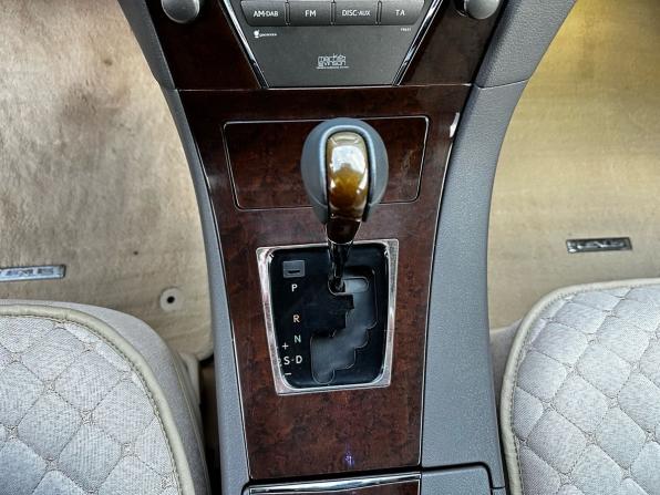 Lexus ES V Рестайлинг с пробегом 2010 года, цена 1 290 000 рублей, 288000 км, седан, Автокод Объявления