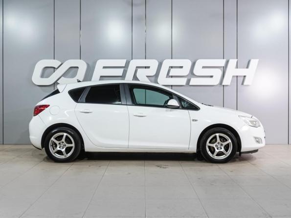Opel Astra J с пробегом 2012 года, цена 749 000 рублей, 228940 км, хэтчбек, Автокод Объявления