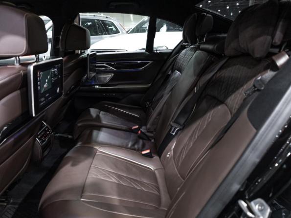 BMW 7 серии VI (G11/G12) Рестайлинг с пробегом 2019 года, цена 5 399 585 рублей, 187426 км, седан, Автокод Объявления