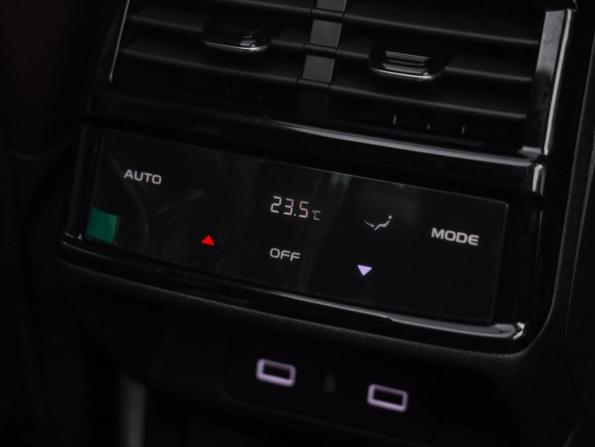 Geely Monjaro I с пробегом 2022 года, цена 3 099 000 рублей, 17600 км, внедорожник, Автокод Объявления