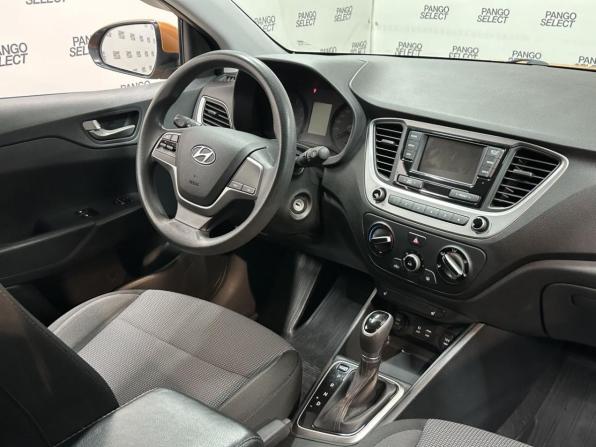 Hyundai Solaris II с пробегом 2017 года, цена 1 189 000 рублей, 88801 км, седан, Автокод Объявления