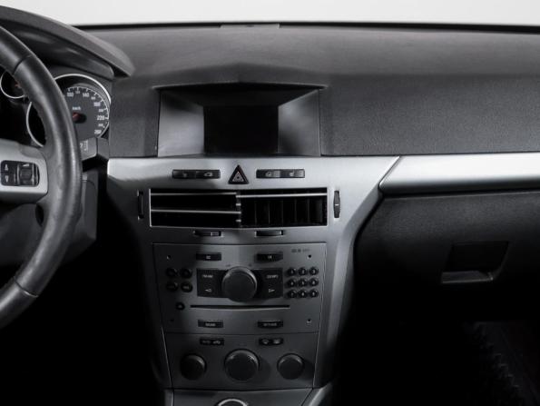 Opel Astra H Рестайлинг с пробегом 2012 года, цена 500 000 рублей, 290086 км, седан, Автокод Объявления