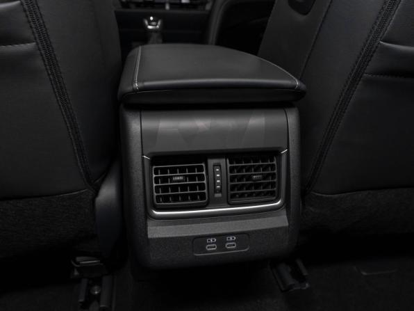 Toyota Camry IX (XV80) China Market с пробегом 2026 года, цена 4 450 000 рублей, 15 км, седан, Автокод Объявления