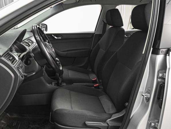 Skoda Rapid I с пробегом 2017 года, цена 1 189 000 рублей, 87650 км, лифтбек, Автокод Объявления