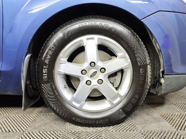 Ford Focus II с пробегом 2007 года, цена 300 000 рублей, 411777 км, хэтчбек, Автокод Объявления