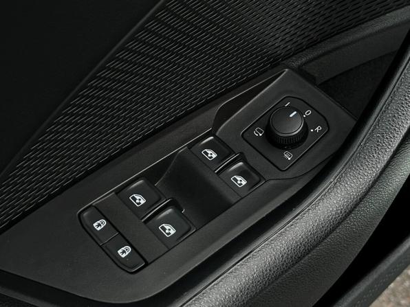 Skoda Octavia IV (A8) с пробегом 2021 года, цена 2 178 900 рублей, 105368 км, лифтбек, Автокод Объявления