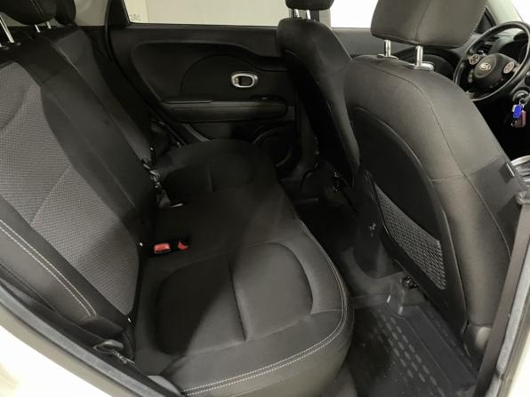 Kia Soul II Рестайлинг с пробегом 2018 года, цена 1 679 000 рублей, 40198 км, хэтчбек, Автокод Объявления