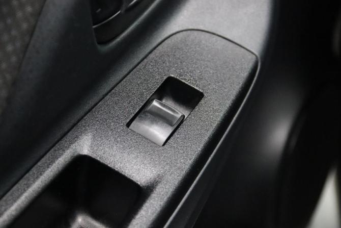 Toyota Vitz III (XP130) Рестайлинг 2 с пробегом 2018 года, цена 1 105 050 рублей, 141993 км, хэтчбек, Автокод Объявления