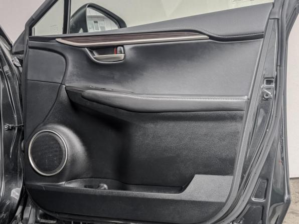 Lexus NX I Рестайлинг с пробегом 2021 года, цена 4 190 000 рублей, 30236 км, внедорожник, Автокод Объявления