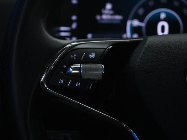 Skoda Karoq I с пробегом 2020 года, цена 2 888 444 рубля, 72022 км, внедорожник, Автокод Объявления
