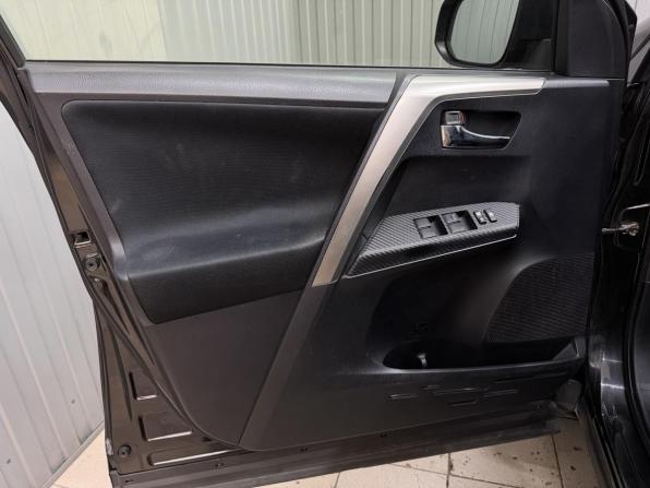 Toyota RAV4 IV (XA40) с пробегом 2015 года, цена 2 200 000 рублей, 99750 км, внедорожник, Автокод Объявления