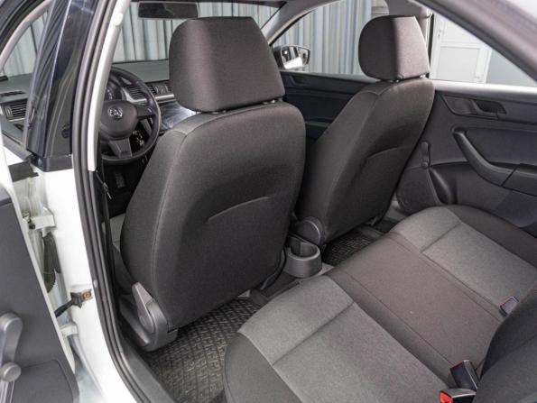 Skoda Rapid I с пробегом 2015 года, цена 749 000 рублей, 203930 км, лифтбек, Автокод Объявления