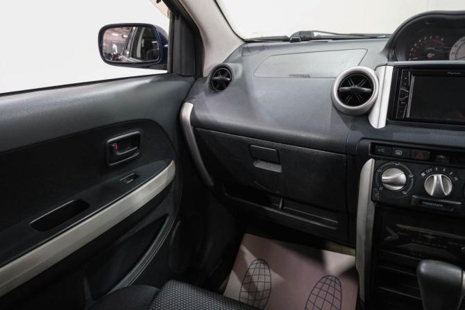 Toyota Ist I Рестайлинг с пробегом 2005 года, цена 499 000 рублей, 262985 км, хэтчбек, Автокод Объявления