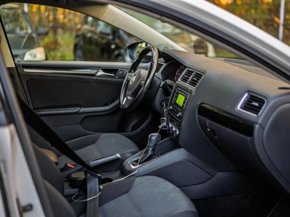 Volkswagen Jetta VI с пробегом 2014 года, цена 1 320 000 рублей, 75391 км, седан, Автокод Объявления