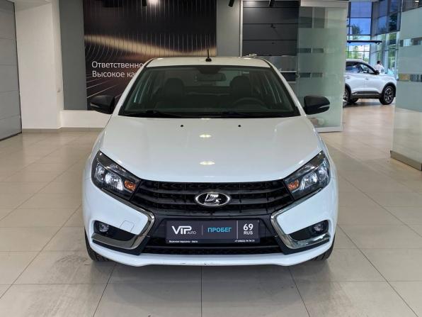 Lada (ВАЗ) Vesta I с пробегом 2018 года, цена 957 000 рублей, 52446 км, седан, Автокод Объявления