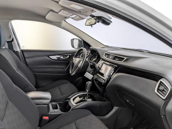 Nissan Qashqai II с пробегом 2018 года, цена 1 485 000 рублей, 125266 км, внедорожник, Автокод Объявления