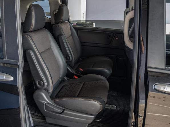 Honda Freed II Рестайлинг с пробегом 2021 года, цена 2 130 000 рублей, 48776 км, компактвэн, Автокод Объявления