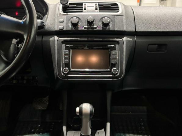 Skoda Fabia II с пробегом 2009 года, цена 642 000 рублей, 141585 км, хэтчбек, Автокод Объявления