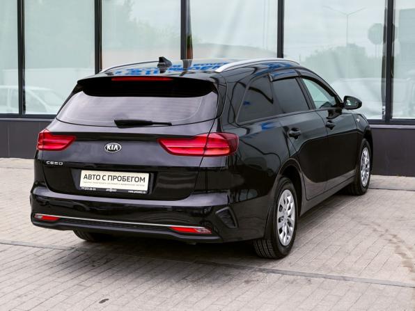 Kia Ceed III с пробегом 2021 года, цена 1 719 000 рублей, 110932 км, универсал, Автокод Объявления