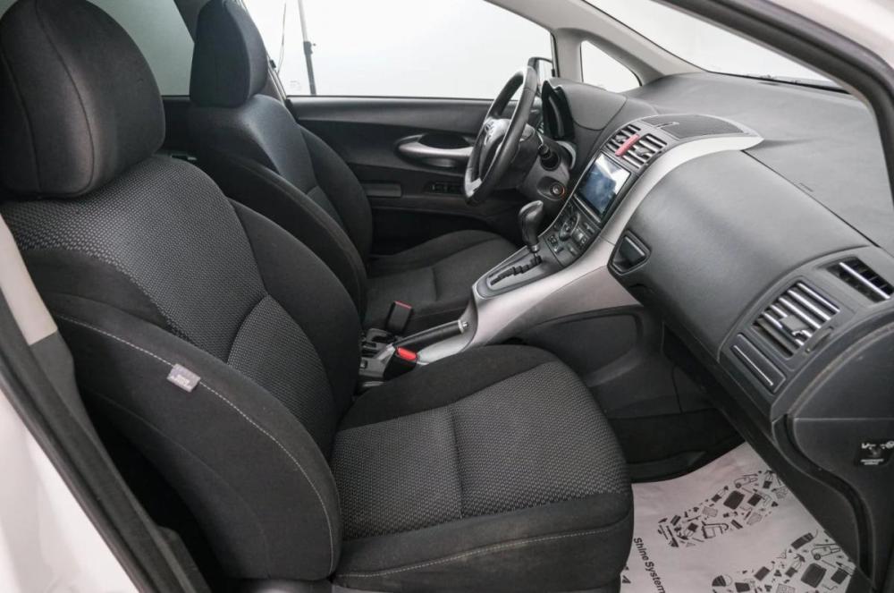 Toyota Auris I Рестайлинг Красноярск  - изображение 14