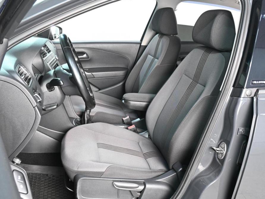 Volkswagen Polo V Рестайлинг Ростов-на-Дону  - изображение 10
