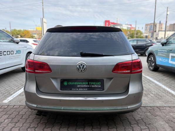 Volkswagen Passat B7 с пробегом 2013 года, цена 1 075 000 рублей, 262299 км, универсал, Автокод Объявления