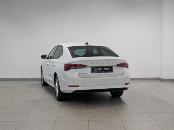 Skoda Octavia IV (A8) с пробегом 2021 года, цена 2 410 000 рублей, 39440 км, лифтбек, Автокод Объявления