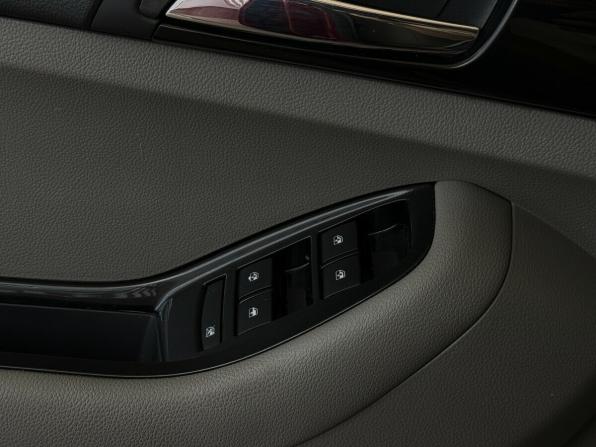 Chevrolet Orlando I с пробегом 2012 года, цена 810 000 рублей, 320695 км, минивэн, Автокод Объявления