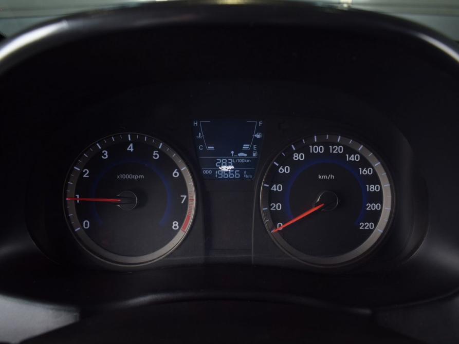 Hyundai Solaris I Кемерово  - изображение 11
