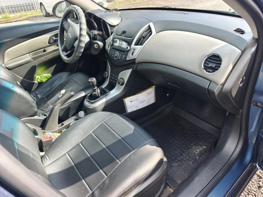Chevrolet Cruze I Рестайлинг Санкт-Петербург  - изображение 7