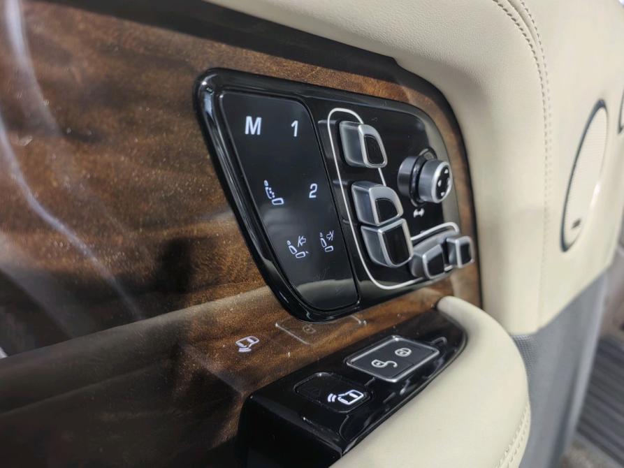 Land Rover Range Rover IV Рестайлинг Санкт-Петербург  - изображение 23