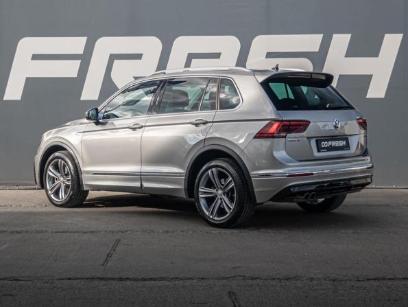 Volkswagen Tiguan II с пробегом 2019 года, цена 3 395 000 рублей, 81882 км, внедорожник, Автокод Объявления
