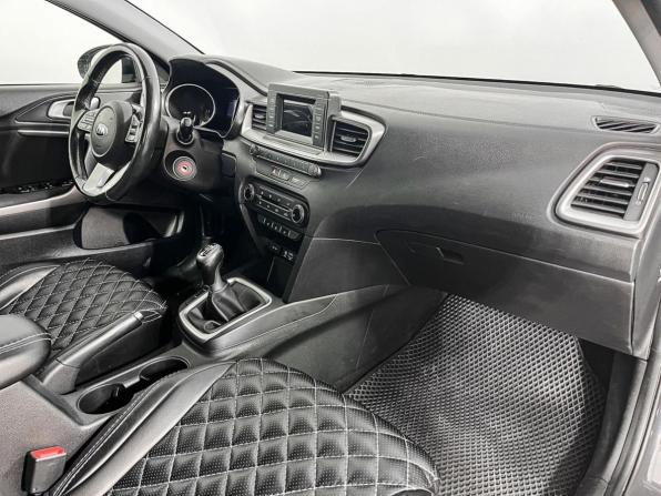 Kia Ceed III с пробегом 2020 года, цена 2 417 000 рублей, 140063 км, хэтчбек, Автокод Объявления