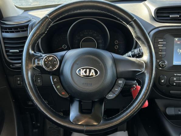 Kia Soul II Рестайлинг с пробегом 2017 года, цена 1 550 000 рублей, 123437 км, хэтчбек, Автокод Объявления
