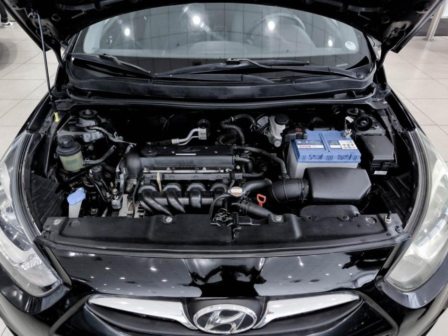 Hyundai Solaris I Казань  - изображение 11