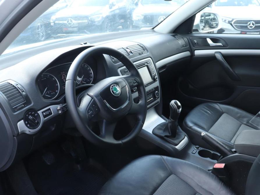 Skoda Octavia II (A5) Рестайлинг Москва  - изображение 14