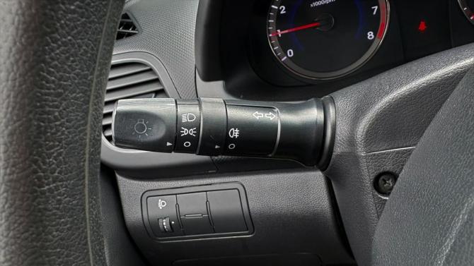 Hyundai Solaris I с пробегом 2013 года, цена 825 000 рублей, 184618 км, седан, Автокод Объявления