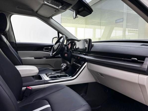Kia Carnival IV с пробегом 2022 года, цена 4 199 000 рублей, 41229 км, минивэн, Автокод Объявления