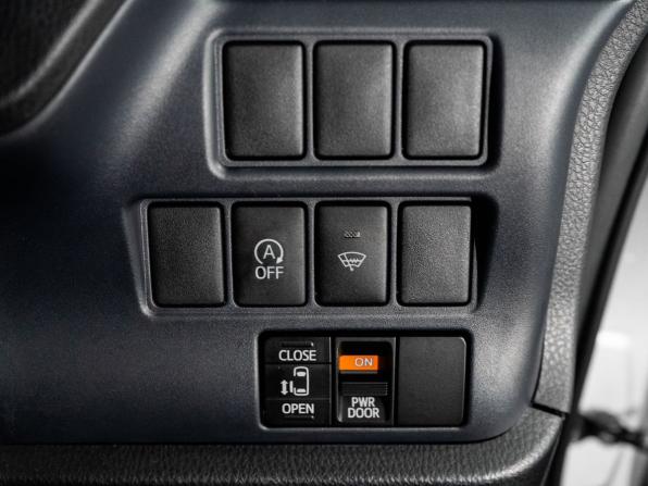 Toyota Voxy III (R80) с пробегом 2014 года, цена 1 629 500 рублей, 132585 км, минивэн, Автокод Объявления