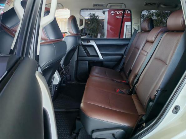Toyota Land Cruiser Prado 150 Series Рестайлинг 2 с пробегом 2018 года, цена 5 490 000 рублей, 130692 км, внедорожник, Автокод Объявления