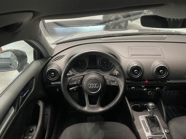 Audi A3 III (8V) Рестайлинг с пробегом 2018 года, цена 1 959 000 рублей, 92416 км, седан, Автокод Объявления