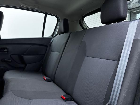 Renault Sandero II с пробегом 2015 года, цена 750 000 рублей, 89426 км, хэтчбек, Автокод Объявления