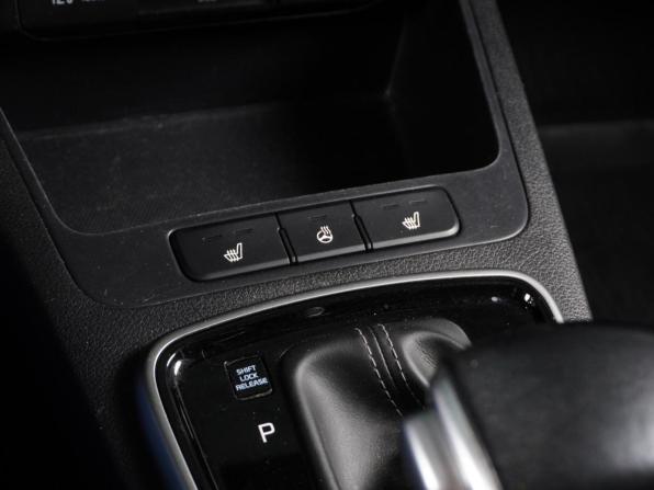 Kia Rio IV Рестайлинг с пробегом 2021 года, цена 1 699 000 рублей, 103735 км, хэтчбек, Автокод Объявления