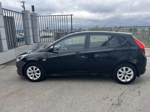 Hyundai Solaris I Рестайлинг с пробегом 2014 года, цена 557 000 рублей, 71203 км, хэтчбек, Автокод Объявления