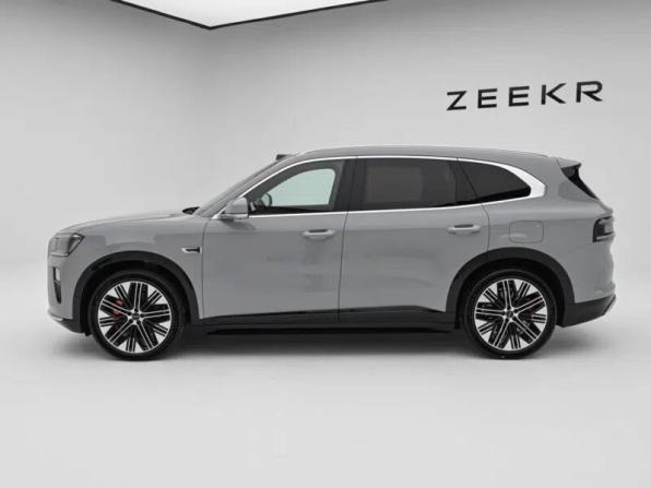 Zeekr 8X с пробегом 2026 года, цена 12 200 000 рублей, 5 км, внедорожник, Автокод Объявления