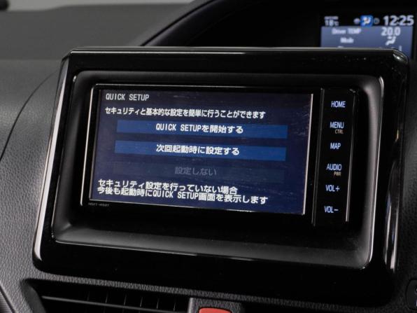 Toyota Noah III (R80) Рестайлинг с пробегом 2018 года, цена 2 550 000 рублей, 64392 км, минивэн, Автокод Объявления
