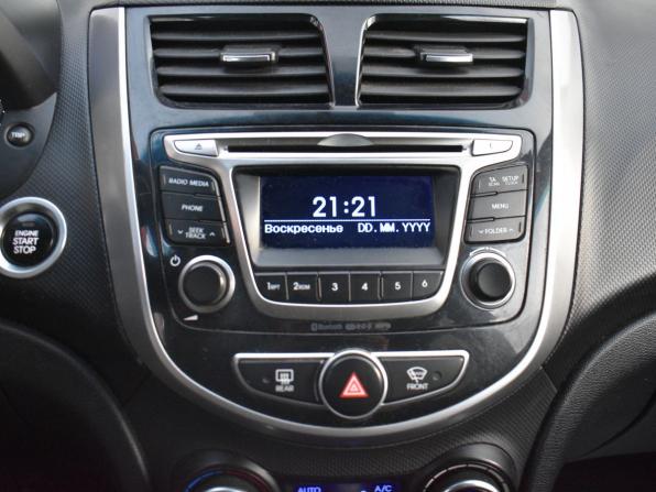Hyundai Solaris I Рестайлинг с пробегом 2014 года, цена 899 000 рублей, 134912 км, седан, Автокод Объявления
