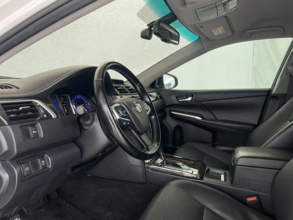 Toyota Camry VII (XV50) Рестайлинг с пробегом 2015 года, цена 1 712 000 рублей, 220291 км, седан, Автокод Объявления