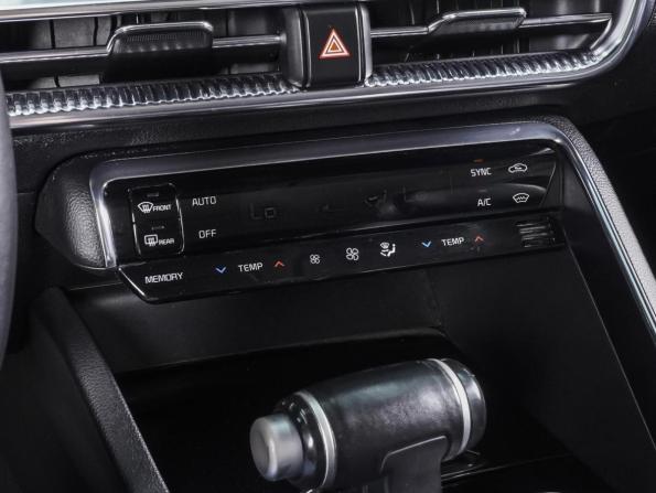 Kia K5 III с пробегом 2021 года, цена 1 850 000 рублей, 207654 км, седан, Автокод Объявления