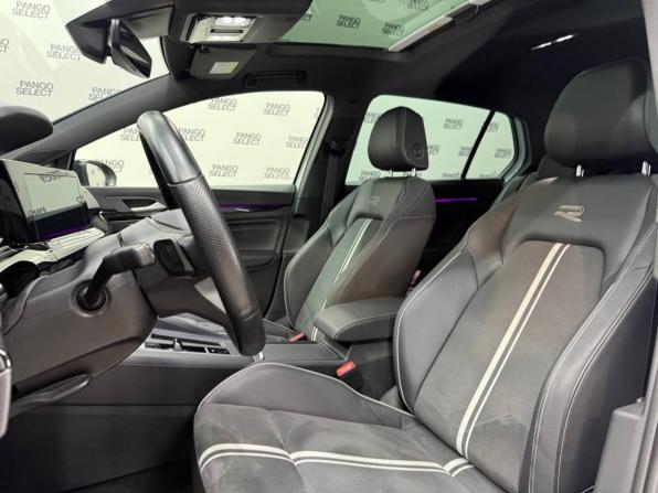 Volkswagen Golf VIII с пробегом 2021 года, цена 2 690 000 рублей, 46507 км, хэтчбек, Автокод Объявления